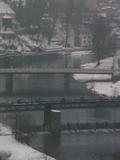 08 : 40