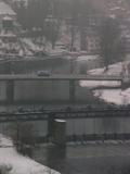 08 : 52