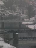 09 : 12