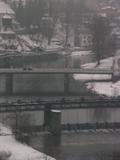 09 : 24
