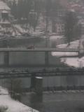 09 : 28