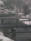 09 : 56