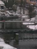 15 : 08
