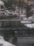 16 : 04