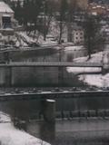09 : 24