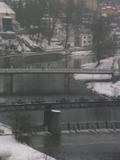 09 : 24