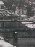 09 : 56