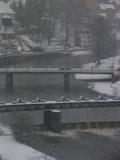 08 : 04