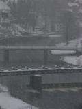 08 : 28