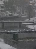 08 : 40