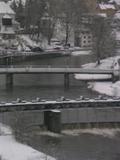 09 : 28