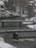 09 : 40