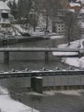 09 : 52