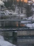 08 : 40