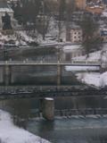 16 : 08