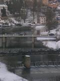 16 : 16
