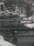 15 : 08