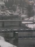 09 : 40