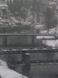 09 : 48