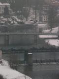 08 : 32