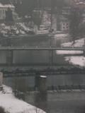 09 : 12