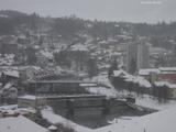 08 : 15