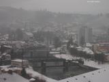 09 : 00