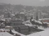 09 : 30