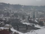 08 : 15