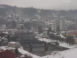 09 : 30