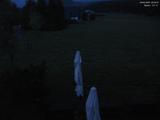 22 : 04