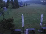 04 : 00