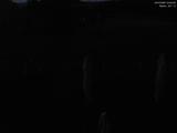 03 : 04