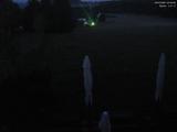 22 : 00