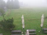 09 : 48