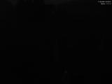 03 : 32