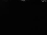 19 : 04