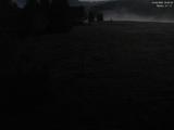 03 : 00