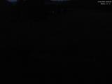 03 : 00