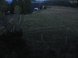 22 : 08