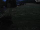 19 : 44