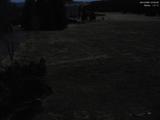 02 : 00