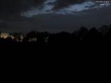 21 : 08