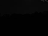 22 : 00