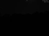 22 : 04