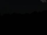 03 : 32