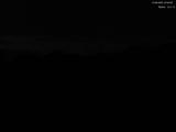 02 : 00