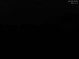 23 : 00