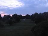 22 : 04