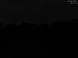 23 : 04